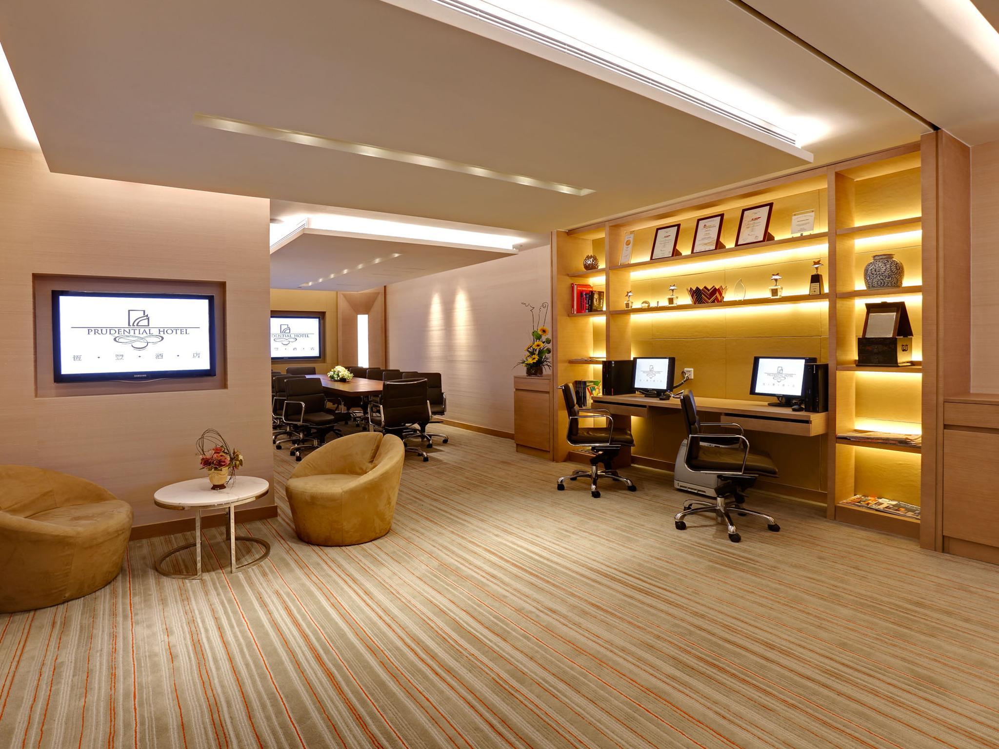 Prudential Hotel Хонконг Екстериор снимка